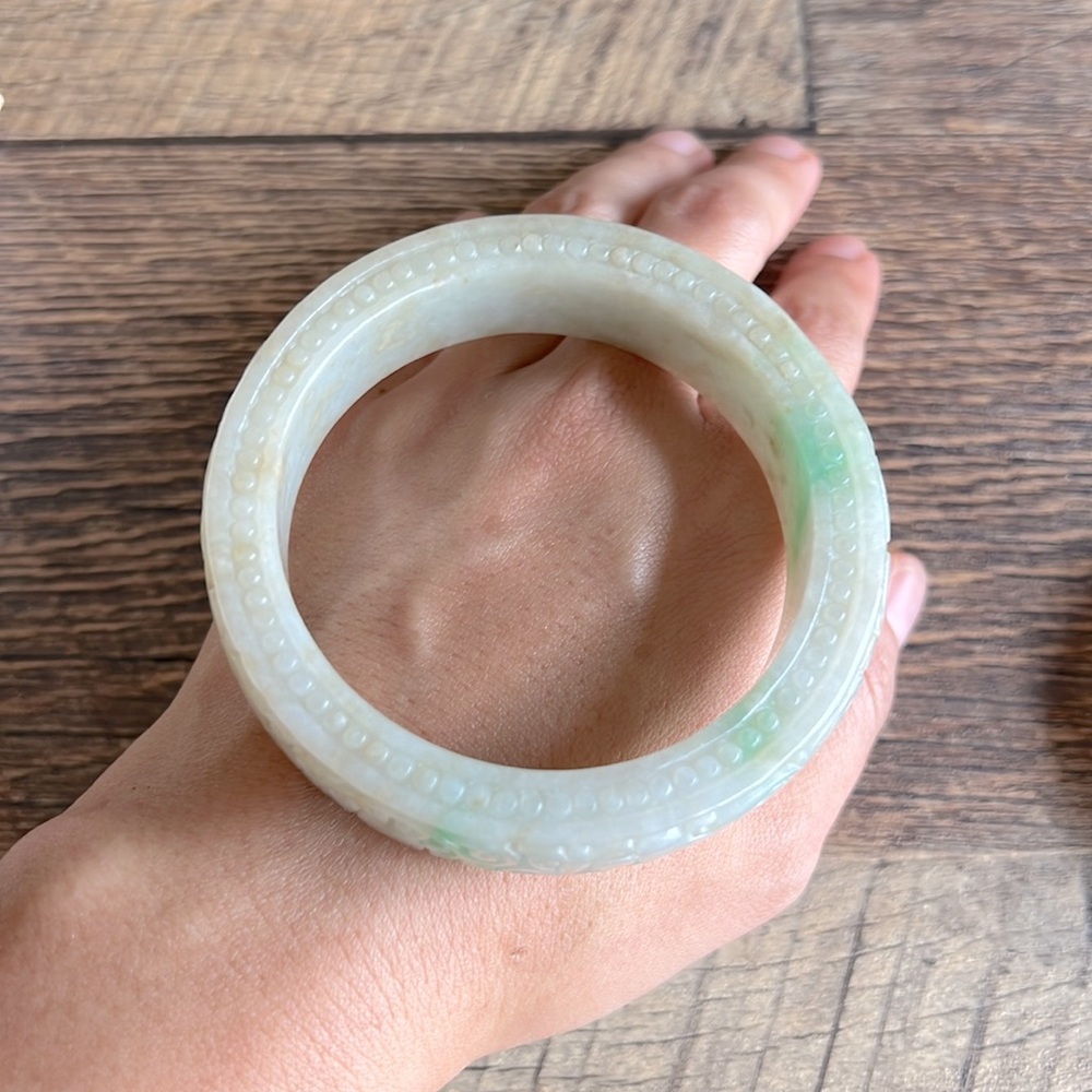 💚💯Authentic traditional carved green/yellow/white Jade bangle translucent